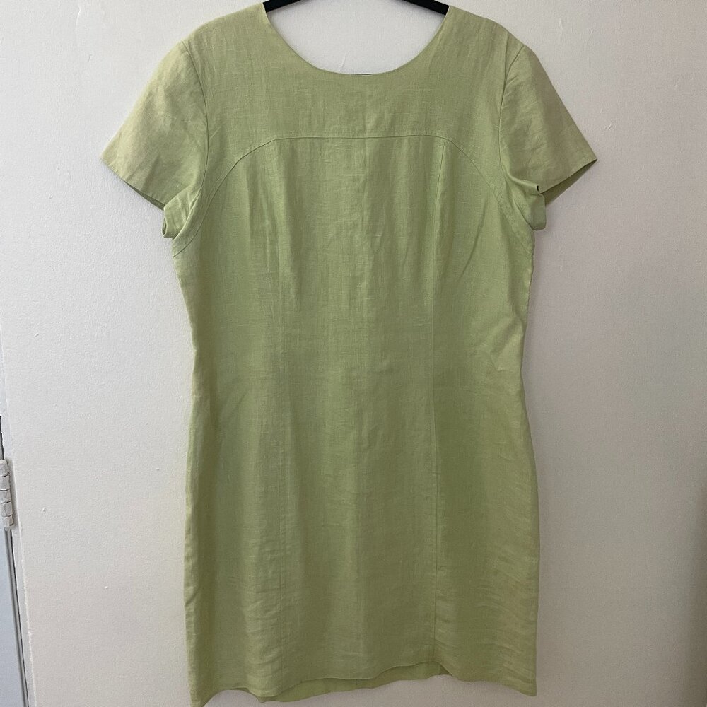 Vintage Short-Sleeved Shift Dress